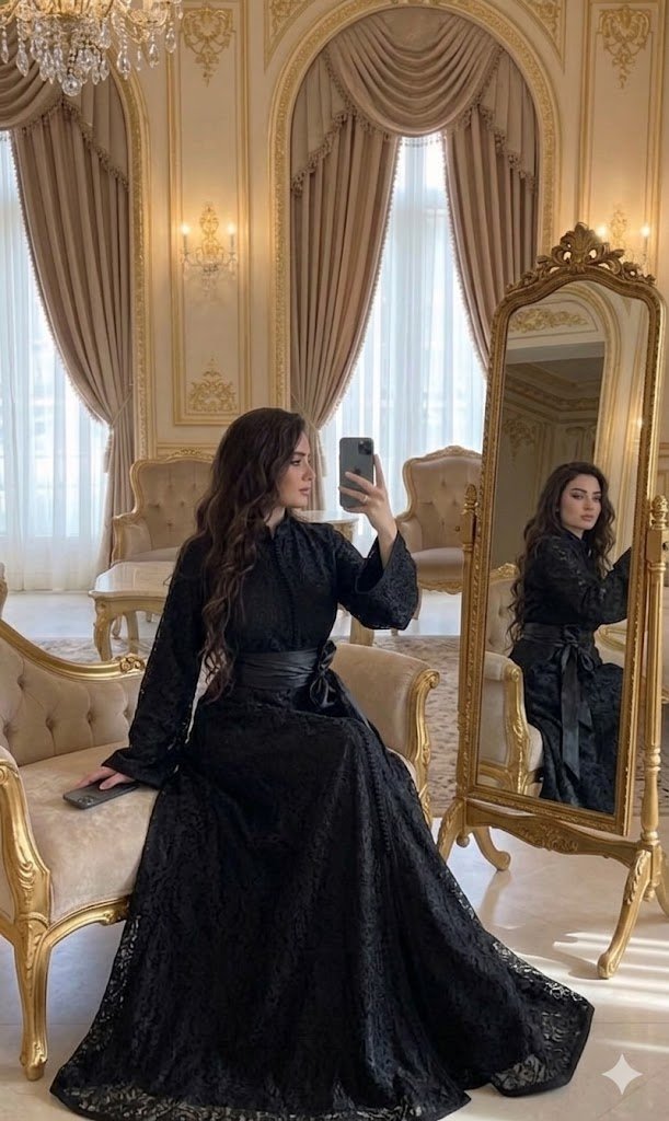 Black dentelle caftan